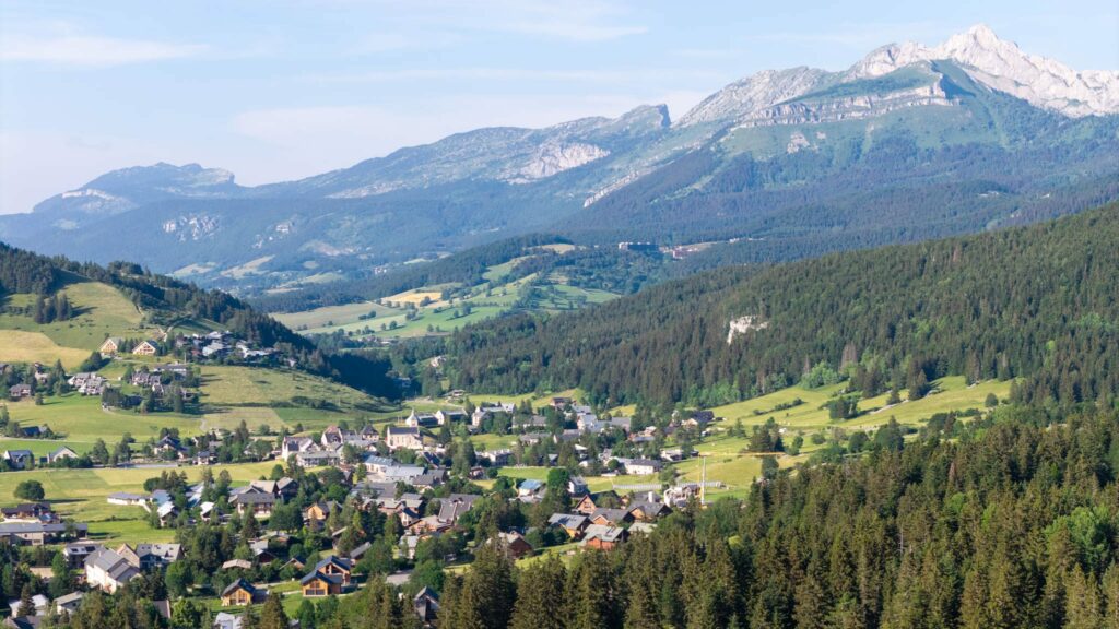 Corrençon-en-Vercors en été, destination de moyenne montagne